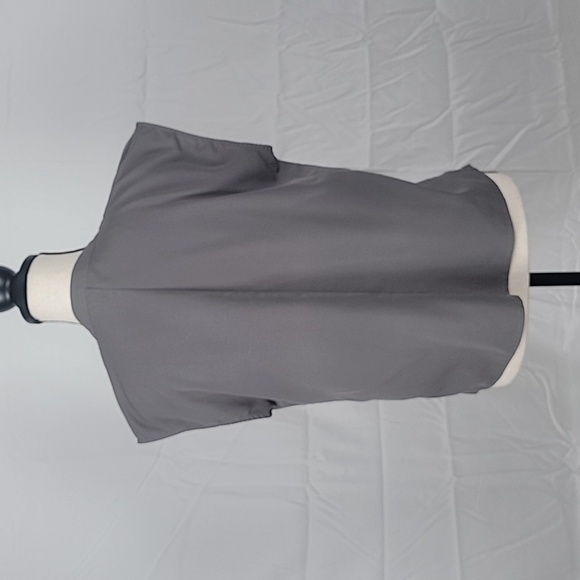 Banana Republic Petite Size S Gray V Neck Blouse, Excellent Used Condition - Picture 4 of 11